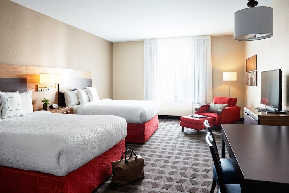 Towneplace By Marriott Detroit Hotel
